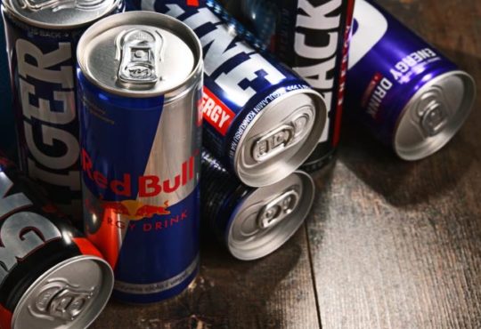 Abhängigkeit und Nebenwirkungen von Energy Drinks