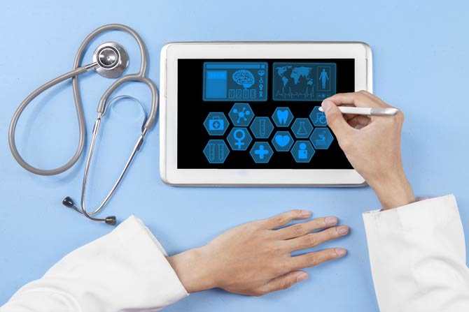 Die Vor- und Nachteile von virtuellen Ärzten und Apotheken