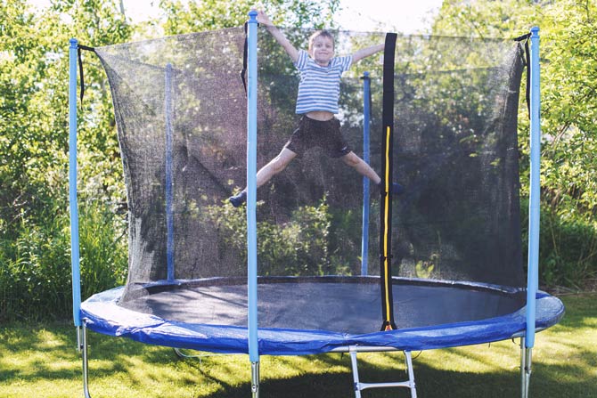Trampolin auf Standbeinen