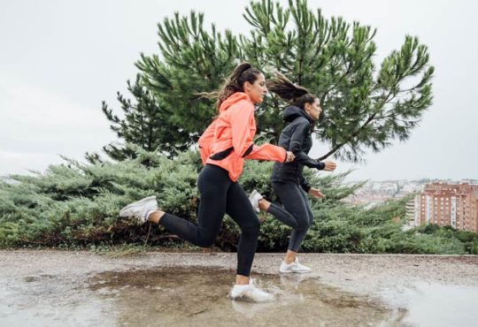Mit der richtigen Sportbekleidung dem Wetter trotzen