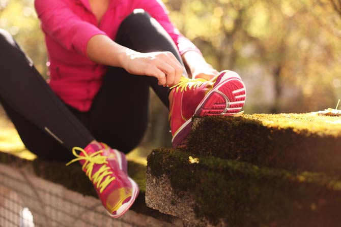 Laufschuhe anziehen