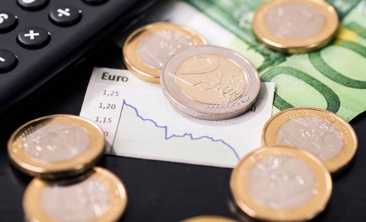 Der Euro: Warum ist die Währung so schwach?