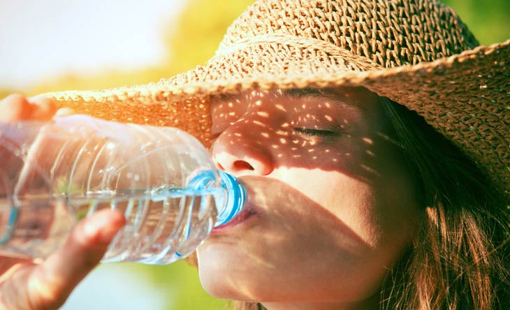 Schutz an warmen Tagen: Unbedingt genügend trinken
