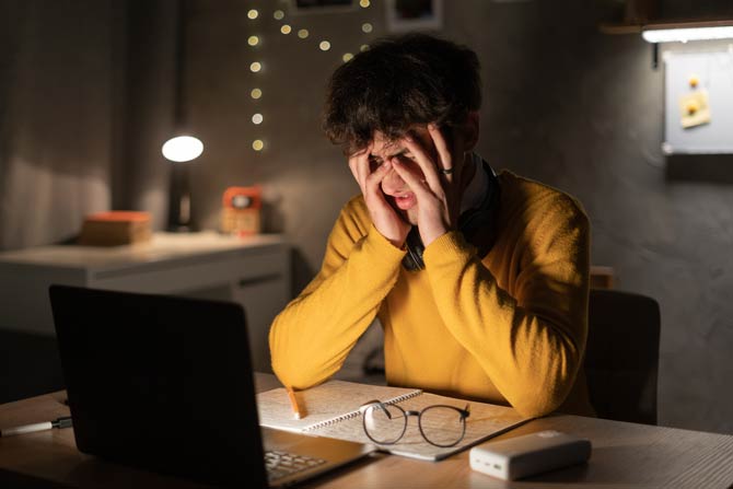 Grund für Burnout Stress und extremer Leistungsdruck