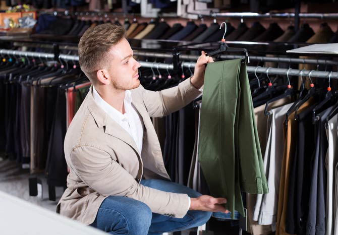 Wann besser Jeans tragen wann lieber Chinos